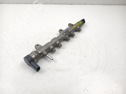 Used Injection rail Injection rail BMW X1 (F48) sDrive 18 d (150 hp) 32997900 32997900