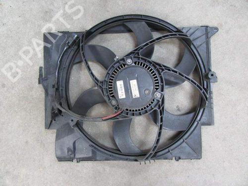 Used Radiator fan Radiator fan 20118303 20118303