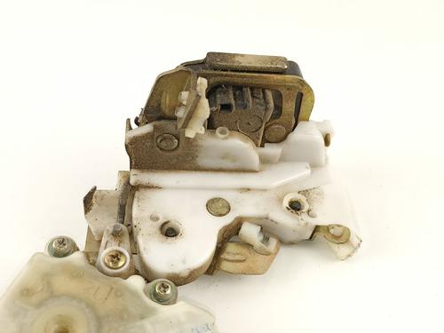 Rear right lock NISSAN TERRANO II (R20)  | BP13299579C99 