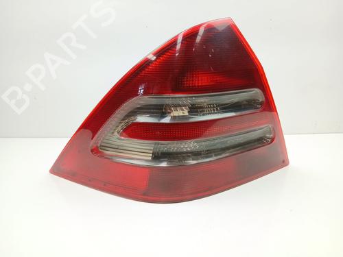 Used Left taillight MERCEDES-BENZ C-CLASS (W203) C 220 CDI (203.006, 203.008) (143 hp) 26040539