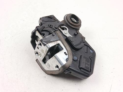 Højre bagtil lås SUZUKI GRAND VITARA II (JT, TE, TD) 1.9 DDiS All-wheel Drive (JT419, TD44, JB419WD, JB419XD,... (129 hp) 30182921