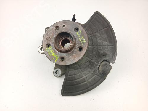 Used Left front steering knuckle MERCEDES-BENZ M-CLASS (W163) ML 270 CDI (163.113) (163 hp) 31810886