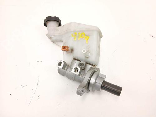 Used Brake master cylinder Brake master cylinder 38001393 38001393