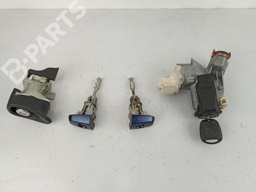 Used Ignition barrel TOYOTA YARIS (_P9_) 1.33 VVT-i (NSP90_, NSP90R) (100 hp) 11088567