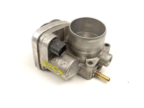 Used Throttle body Throttle body 17768782 17768782