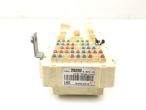 Fuse box HYUNDAI SANTA FÉ II (CM) 2.2 CRDi GLS 4x4 | BP24140753E1 