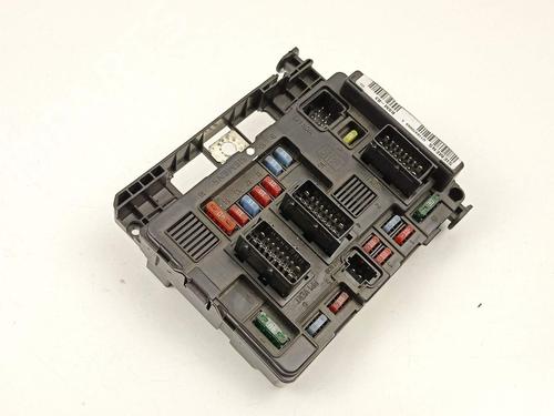 Used Fuse box Fuse box 23199715 23199715