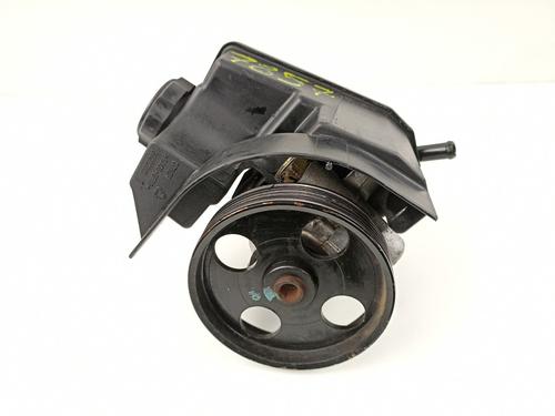 Pompe de direction assistée PEUGEOT 206 Hatchback (2A/C) [1998-2012]  12136135