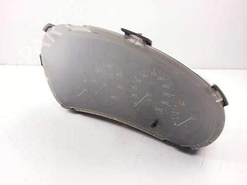 Used Instrument cluster Instrument cluster PEUGEOT 206 Hatchback (2A/C) 1.4 i (75 hp) 33130400 33130400