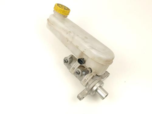Used Brake master cylinder Brake master cylinder 37441646 37441646