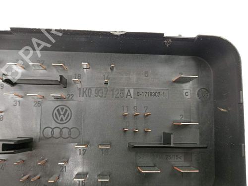 Fuse box SEAT LEON (1P1) 1.9 TDI | BP24977387E1 - Image 8