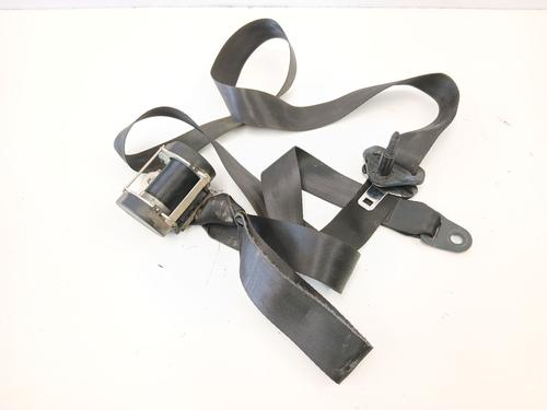 front-right-seatbelt-dacia-logan-ls_-2004-38415763 main image