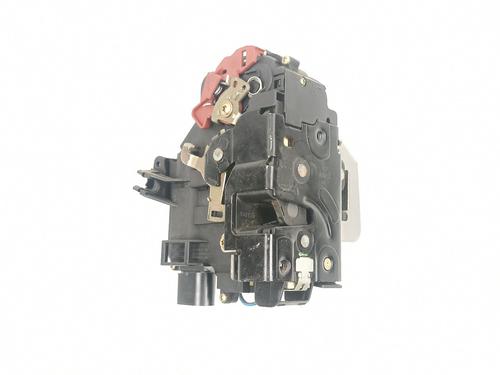 Front right lock AUDI A4 B6 (8E2) 2.5 TDI | BP16934598C97 