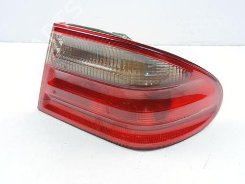 Used Right taillight MERCEDES-BENZ E-CLASS (W210) E 270 CDI (210.016) (170 hp) 30688367