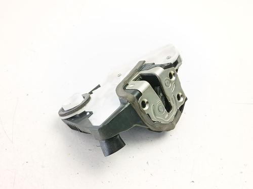 Used Front left lock Front left lock TOYOTA YARIS (_P13_) 1.5 Hybrid (NHP130_, NHP130) (101 hp) 33294852 33294852