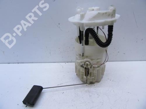 Fuel pump RENAULT MEGANE II Saloon (LM0/1_) 1.9 dCi (LM0G, LM1G, LM2C) (120 hp) 11339924