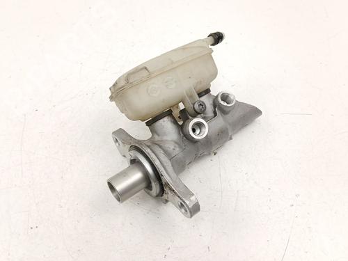 Used Brake master cylinder Brake master cylinder 37441901 37441901
