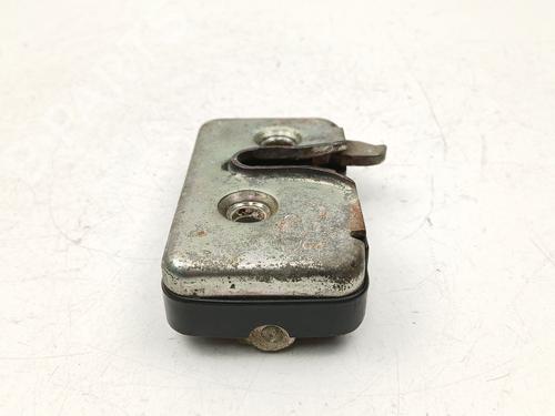 Tailgate lock FORD FIESTA III (GFJ) 1.1 | BP27806708C101
