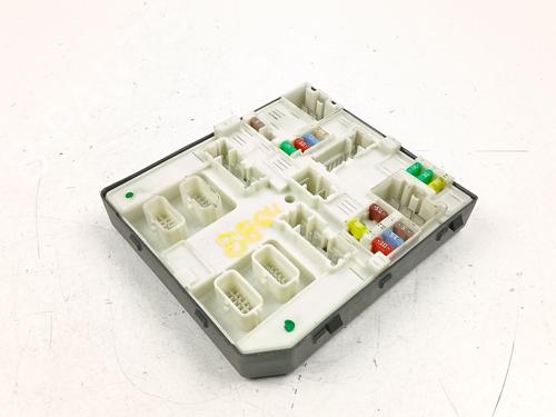 Sikringsdåse RENAULT MEGANE III Hatchback (BZ0/1_, B3_) 1.2 TCe (BZ2B, BZ11) (116 hp) 30935332