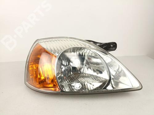 Used Right headlight KIA RIO I Hatchback (DC) 1.5 16V (97 hp) 12054386