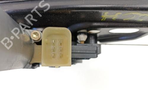 Rear right window mechanism MERCEDES-BENZ C-CLASS (W203) C 220 CDI (203.006, 203.008) | BP18474675C25 