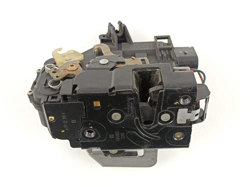 front-left-lock-audi-a4-b6-8e2-18-t-4b1837015b-2000-2001-2002-2003-2004-2005-13256213 main image