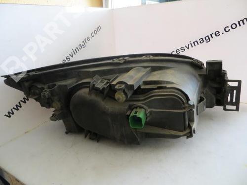 Left headlight FORD MONDEO III Saloon (B4Y) 2.0 16V TDDi / TDCi | BP10492441C28 