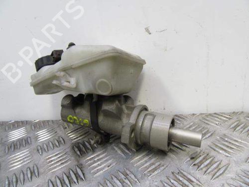 Used Brake master cylinder Brake master cylinder 37441306 37441306