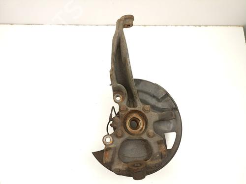 Left front steering knuckle LAND ROVER DISCOVERY III (L319) 2.7 TD 4x4 | BP25131752M25