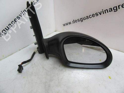 Used Right mirror Right mirror 20117740 20117740