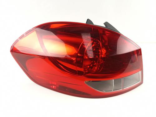 Used Left taillight RENAULT CLIO III Grandtour (KR0/1_) [2007-2025]  13048788