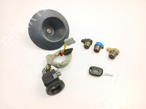 Used Ignition barrel Ignition barrel RENAULT KANGOO (KC0/1_) 1.9 dTi (KC0U) (80 hp) 33691190 33691190