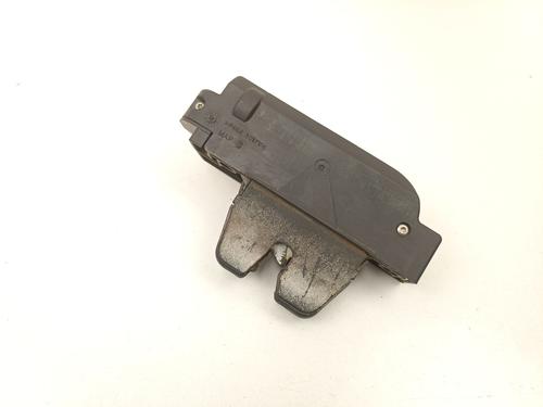 Used Tailgate lock PEUGEOT 307 (3A/C) 2.0 HDi 90 (90 hp) 25402579