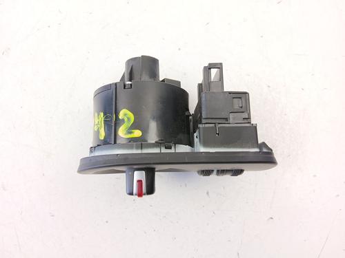 Headlight switch SEAT LEON (1P1) 1.6 TDI | BP33027582I24 - Image 2