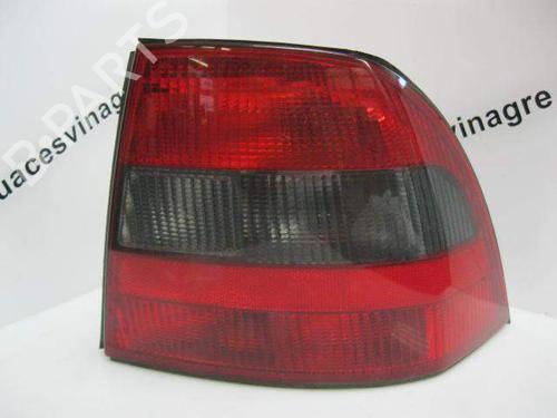 Used Right taillight Right taillight OPEL VECTRA B (J96) 2.0 i 16V (F19) (136 hp) 9804974 9804974
