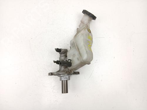 Brake master cylinder KIA CARENS IV 1.7 CRDi | BP37441891M77 - Image 2