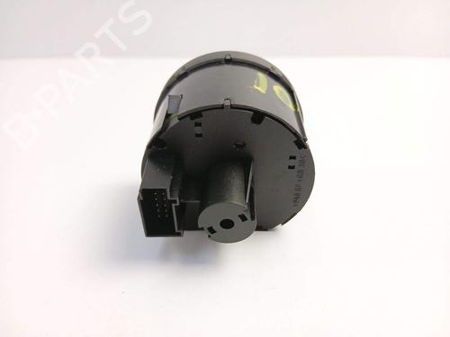 Headlight switch VW TIGUAN (5N_) 2.0 TDI 4motion | BP39964598I24 - Image 5