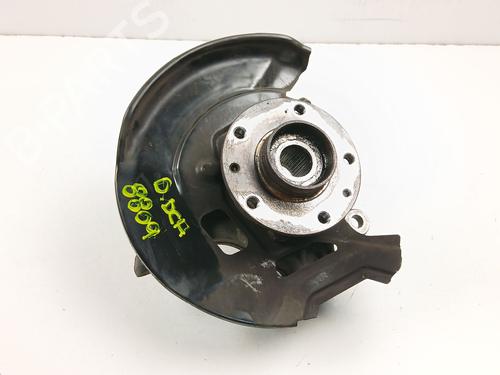 Used Right front steering knuckle NISSAN QASHQAI II (J11, J11_) 1.2 DIG-T (115 hp) 30113645