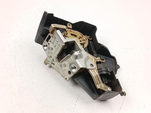 Venstre bagtil lås MERCEDES-BENZ E-CLASS (W210) E 270 CDI (210.016) (170 hp) 30688369