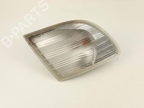 Used Right front indicator Right front indicator 13748915 13748915