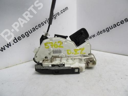 Used Front left lock VW GOLF VII (5G1, BQ1, BE1, BE2) 1.6 TDI (105 hp) 11737700