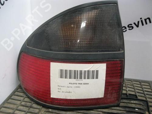 Used Left taillight RENAULT LAGUNA I (B56_, 556_) 1.6 16V (B568, B561) (107 hp) 17985418