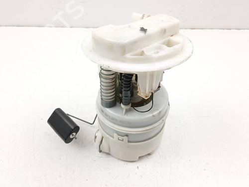 Used Fuel pump RENAULT CLIO II (BB_, CB_) 1.2 LPG (58 hp) 30881519