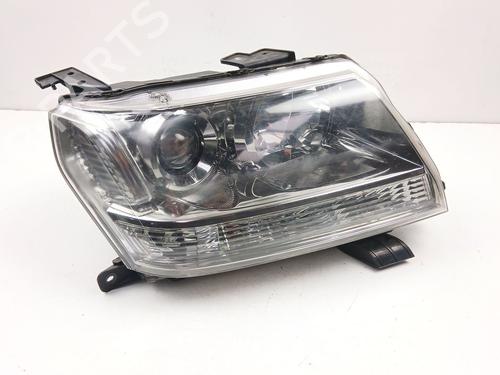Faro derecho SUZUKI GRAND VITARA II (JT, TE, TD) 1.9 DDiS All-wheel Drive (JT419, TD44, JB419WD, JB419XD,... (129 hp) 30259497