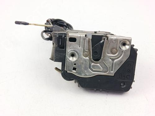 Front left lock MERCEDES-BENZ C-CLASS (W203) C 220 CDI (203.006, 203.008) | BP29639517C98 