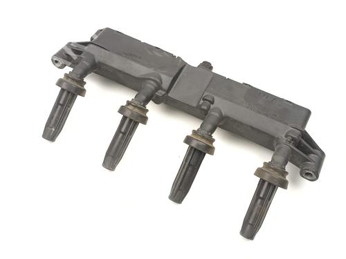 Used Ignition coil Ignition coil PEUGEOT 207 (WA_, WC_) 1.4 (75 hp) 16929644 16929644