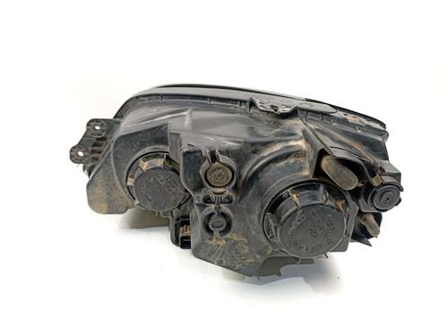 Right headlight KIA SORENTO I (JC) 2.5 CRDi 4WD | BP22737515C29 