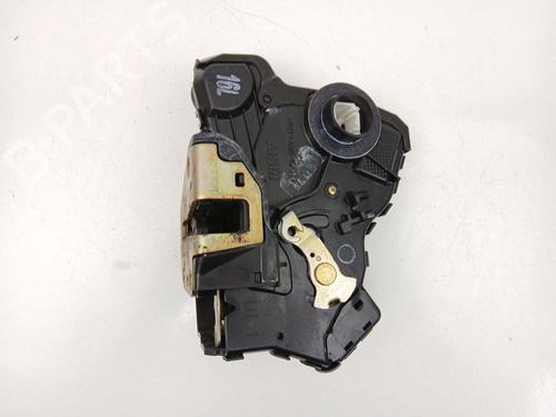 Front left lock TOYOTA AVENSIS (_T25_) 2.0 VVT-i (AZT250_, AZT250R) | BP26124624C98 