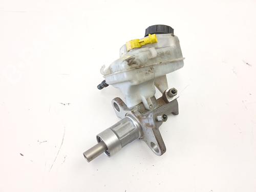 Used Brake master cylinder Brake master cylinder 37442066 37442066