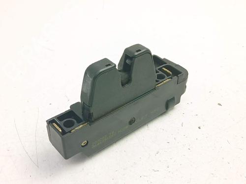 tailgate-lock-citroen-c5-i-dc_-2001-2002-2003-2004-2005-35771177 main image